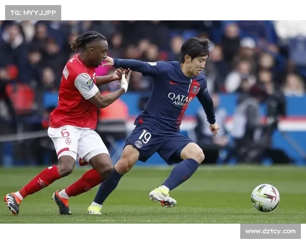 法甲赛前焦点:巴黎圣日耳曼主帅谈阵容调整与球员状态分析 法甲赛前焦点:巴黎圣日耳曼主帅谈阵容调整与球员状态分析