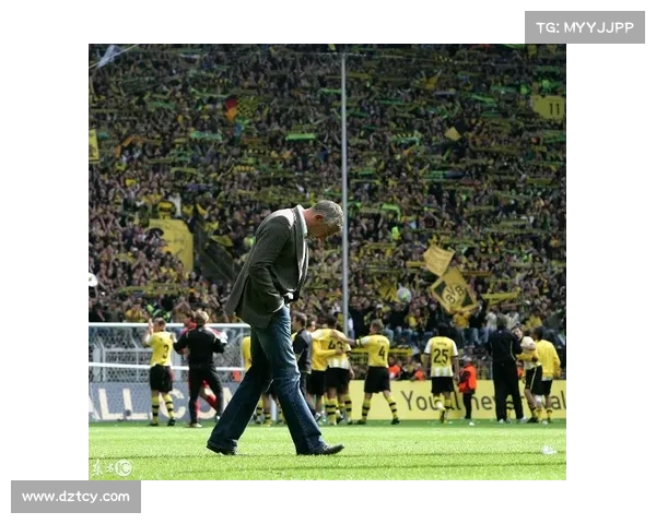 德甲激烈德比战揭秘：多特与沙尔克的恩怨情仇与激情对抗